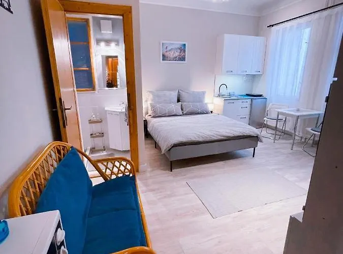 Falk Studio Szálloda *